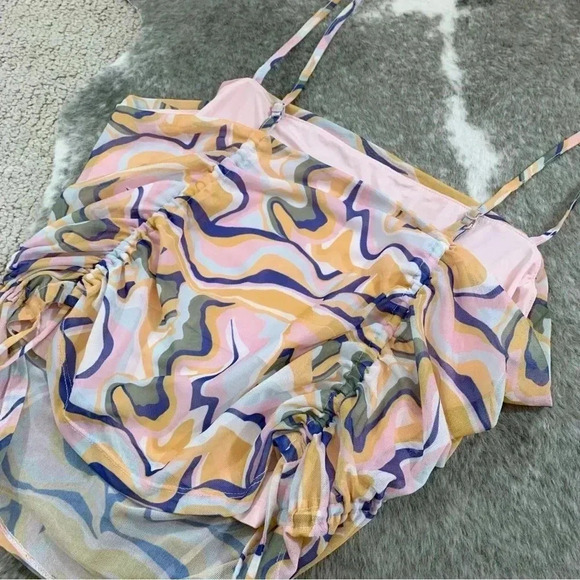 Mesh Swirl Top - Picture 5 of 10